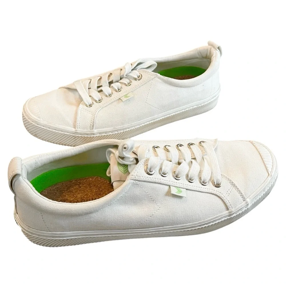 Cariuma OCA Men’s 9 Women’s 10.5 Off White Sneakers Laces Business Casual Low